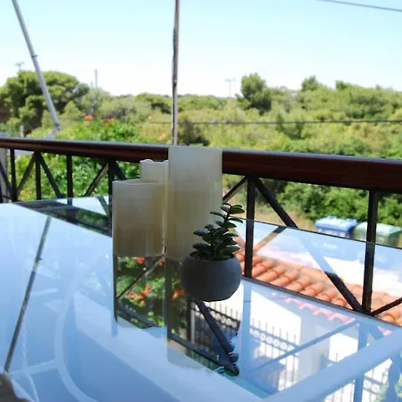 Апартаменты Luna Apartment, Рафина