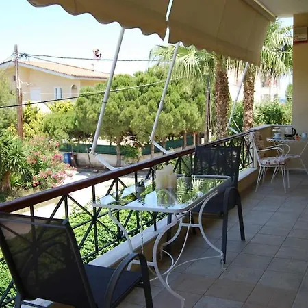 Апартаменты Luna Apartment, Рафина