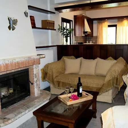 Апартаменты Luna Apartment,